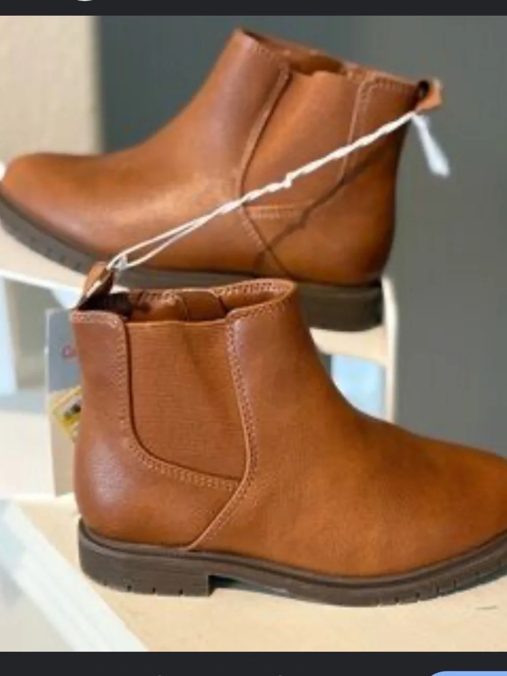 Cat & Jack NewTanner Pull-On Chelsea Boots for Kids- Color Cognac